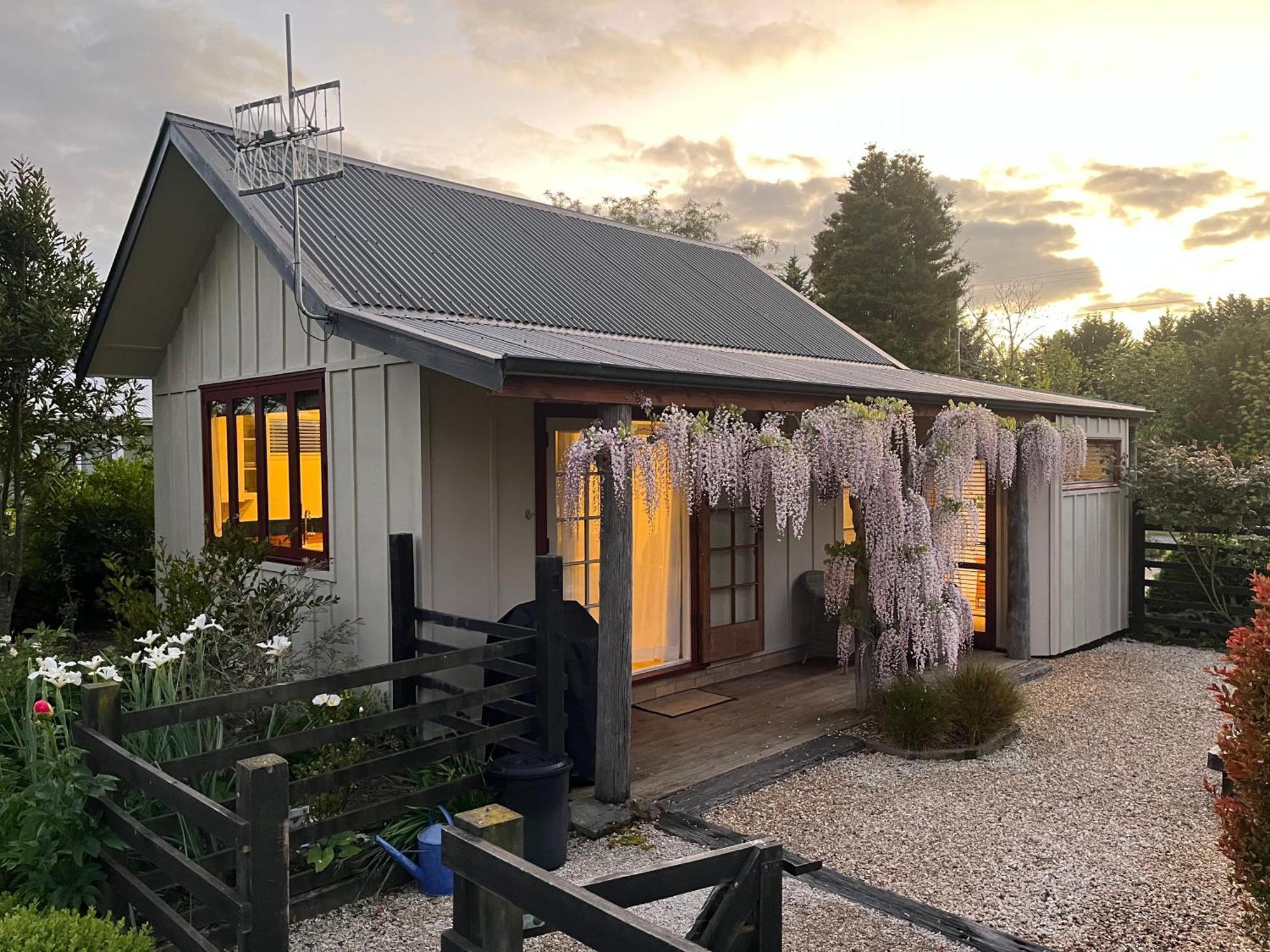 Tasman Village Cottage Exterior foto