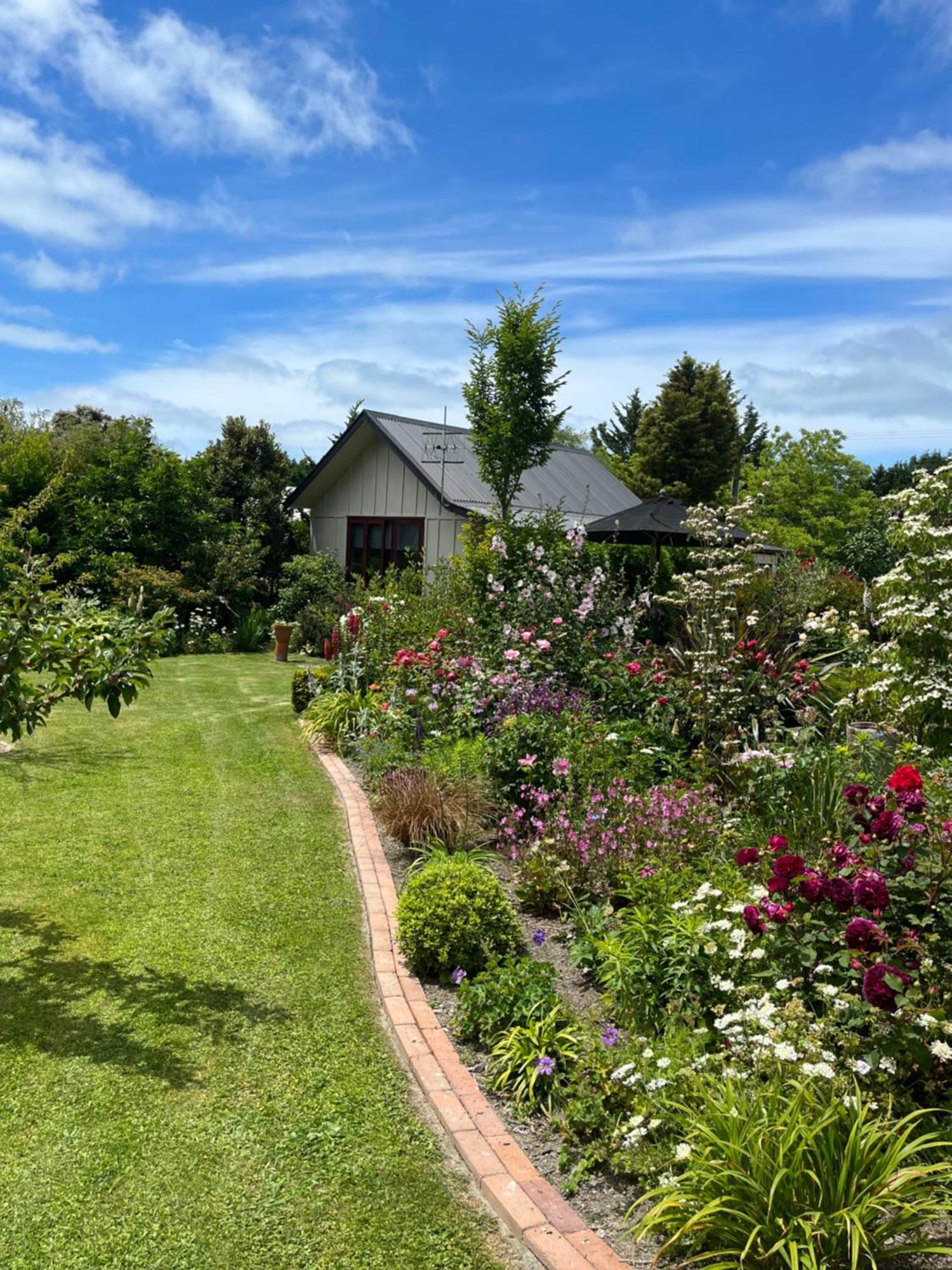 Tasman Village Cottage Exterior foto